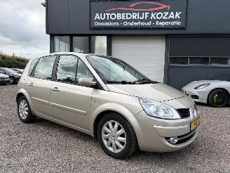 Gebrauchtwagen PKW Renault Scenic 2.0-16V Tech Line AUTOMAAT Panorama Cruise NAVI 2006/10
