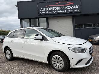 Unfallwagen Mercedes B-klasse 200d Advantage AUTOMAAT 2021/4