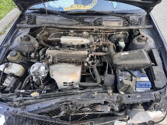 Toyota Camry 2.2-16V sedan picture 6