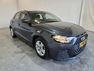 Damaged car Audi A1 SPORTBACK 25 TFSI Pro Line 2020/10