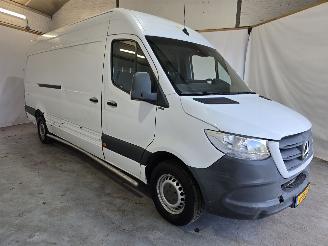 damaged commercial vehicles Mercedes Sprinter 314 2.2 CDI L3H3 EURO VI-D 2018/8