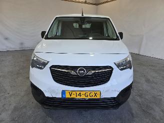 Opel Combo 1.2 PT 110 SenS L1 picture 2