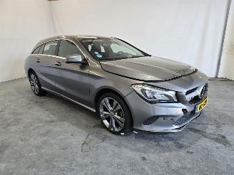 Coche accidentado Mercedes Cla-klasse Shooting Brake 180 Prestige 2017/4