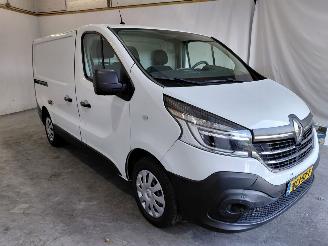 damaged commercial vehicles Renault Trafic 2.0 dCi 120 T29 L1H1 Luxe 2020/5