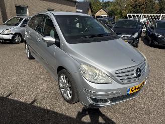 skadebil auto Mercedes B-klasse 170 2009/10