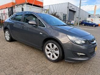 Avarii autoturisme Opel Astra 1.4 Turbo Business+ 2014/6