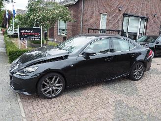 Schadeauto Lexus IS 300H F Sport Line 2015/11