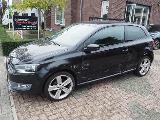 uszkodzony samochody osobowe Volkswagen Polo 1.2 TSi Highline DSG 2011/1