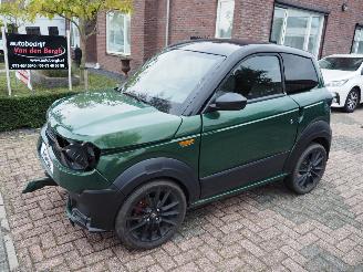 krockskadad bil brommobiel Ligier  Myli G.OOD 4 Kwh 2024/1