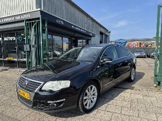 Damaged car Volkswagen Passat 1.4 TSI 90KW AIRCO 2008/11