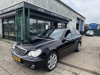 Vaurioauto  passenger cars Mercedes C-klasse C320 CDI Avantgarde Automaat 2007/1