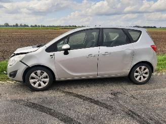 Démontage voiture Opel Meriva CDTI 2010/10