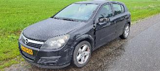 Démontage voiture Opel Astra H 1.9 CDTI 2006/7