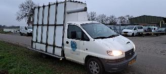 Hyundai H-200 2.5 D picture 2