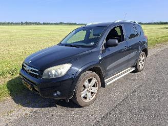 uszkodzony samochody osobowe Toyota Rav-4 2.2 D-4D Cat 2006/3