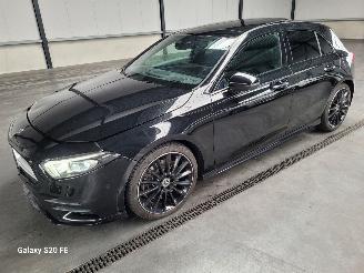 Schadeauto Mercedes A-klasse 250 Automaat 165-KW AMG 5drs Panoramadak 2023/1
