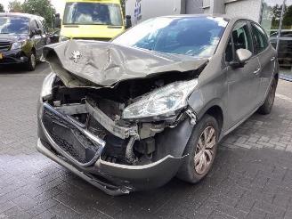 Autoverwertung Peugeot 208 208 I (CA/CC/CK/CL), Hatchback, 2012 / 2019 1.0 Vti 12V PureTech 2014/9