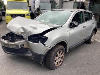 Salvage car Nissan Qashqai Qashqai (J10), SUV, 2007 / 2014 1.6 16V 2012/1