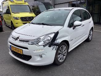 Vaurioauto  passenger cars Citroën C3 1.2 PureTech Collection 2015/4