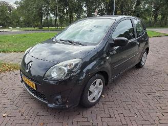 Voiture accidenté Renault Twingo 1.5 DCI DYNAMIQUE 2011/2