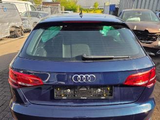 Auto da rottamare Audi A3 A3 Sportback (8VA/8VF), Hatchback 5-drs, 2012 / 2020 1.0 30 TFSI 12V 2020/1