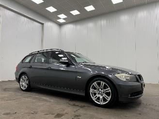 Vaurioauto  passenger cars BMW 3-serie Touring 318i Business Line Clima 2008/1