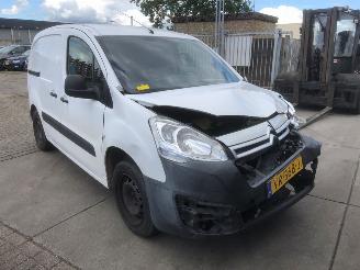Schadeauto Citroën Berlingo  2015/9