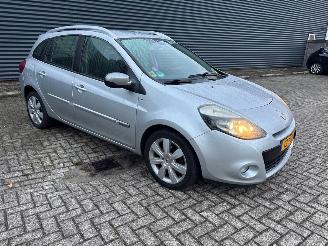 Renault Clio  picture 2