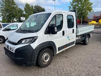 dañado vehículos comerciales Fiat Ducato 2.2 MJ 103KW DC  PICK UP PRITSCHE KLIMA NAVI 2025/10