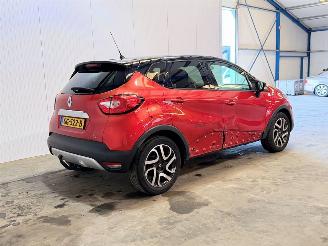 Renault Captur 0.9 TCe Helly Hansen picture 7