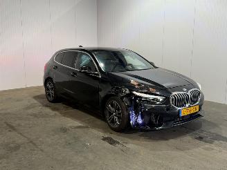 skadebil auto BMW 1-serie 118i High Executive 2021/5