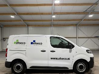 Avarii auto utilitare Opel Vivaro 1.5CDTI 75kW Airco L1H1 Edition 2021/1