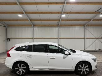 skadebil auto Volvo V-60 2.4D6 158kW Automaat AWD Plug-in Hybrid Summum 2013/12