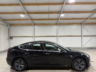 Unfallwagen Tesla Model 3 60kWh Standard 175kW RWD Plus 2019/8