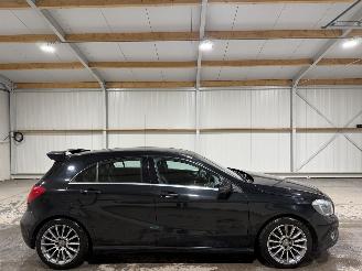 Vaurioauto  passenger cars Mercedes A-klasse 200 115kW Airco Ambition 2014/11