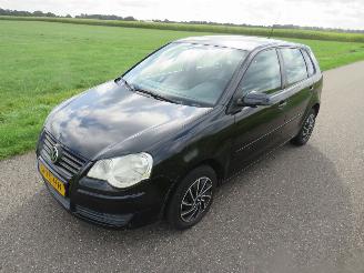 Schadeauto Volkswagen Polo 1.2 Optive 5drs Airco  2007  Parkeerschade 2007/9