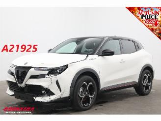škoda osobní automobily Alfa Romeo Junior 1.2 Turbo Hybrid Ibrida Speciale LED ACC Massage Camera SHZ 2025/4