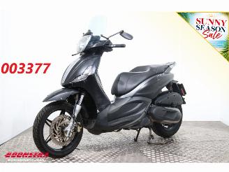 damaged motor cycles Piaggio  350 Beverly Sport ABS 2017/3