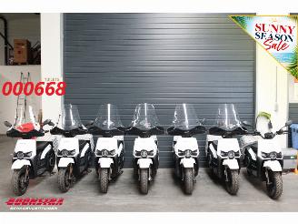 voitures scooters Silence  S02 5.6kWh **7x / 7Stück** 45 km/h Mail/Post 2021/12