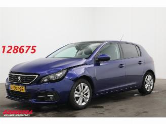 damaged passenger cars Peugeot 308 1.2 PT Executive Pano Apple/Android Navi Cruise AHK 55.834 km! 2020/7