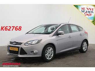 krockskadad bil auto Ford Focus 1.0 EcoBoost Titanium Clima Cruise Navi PDC AHK 2012/10