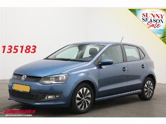Vaurioauto  passenger cars Volkswagen Polo 1.0 BlueMotion Edition 5-DRS Airco Bluetooth Cruise 123.574 km! 2016/1