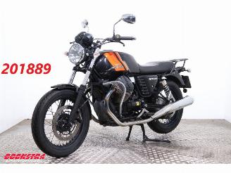 škoda motocykly Moto Guzzi  V7 II Special ABS 17.433 km! 2016/9