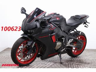 škoda motocykly Honda CBR 1000 RR Fireblade LED ABS Quickshift 2019/3