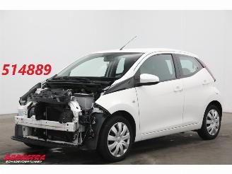  Toyota Aygo 1.0 VVT-i x-play Teilediebstahl Navi Airco Apple/Android Camera 2020/7