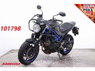 begagnad bil motor Suzuki  SV650A ABS Heizgriffe 2022/2