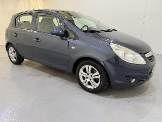 Opel Corsa HB 1.4-16V Enjoy NAP picture 29