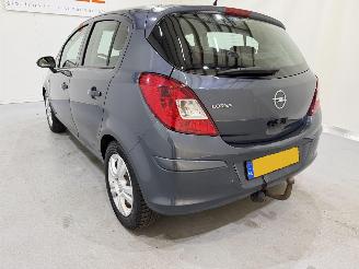 Opel Corsa HB 1.4-16V Enjoy NAP picture 18