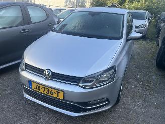 uszkodzony samochody osobowe Volkswagen Polo 1.2 TSI 2016/6