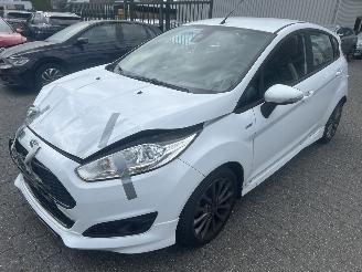 Vaurioauto  passenger cars Ford Fiesta 1.0  ST Line   5 Drs 2017/3